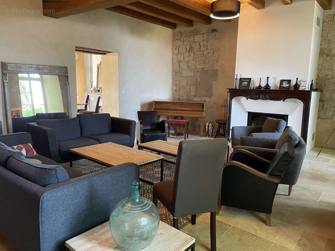 Maison de maître dans un village pittoresque du Gers - photo 8