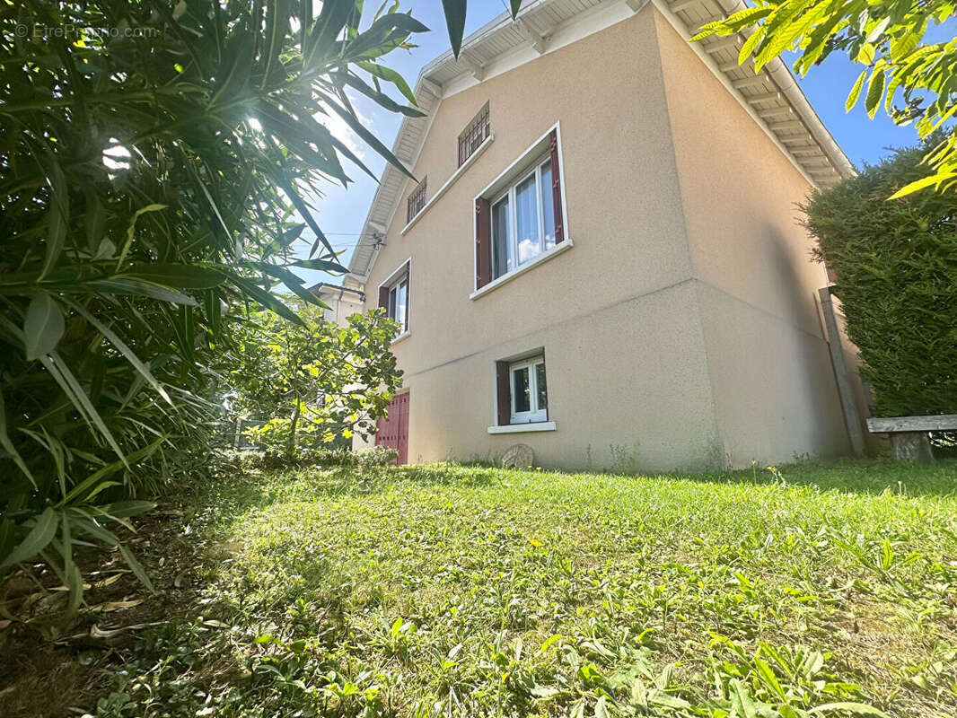 Maison à SARTROUVILLE