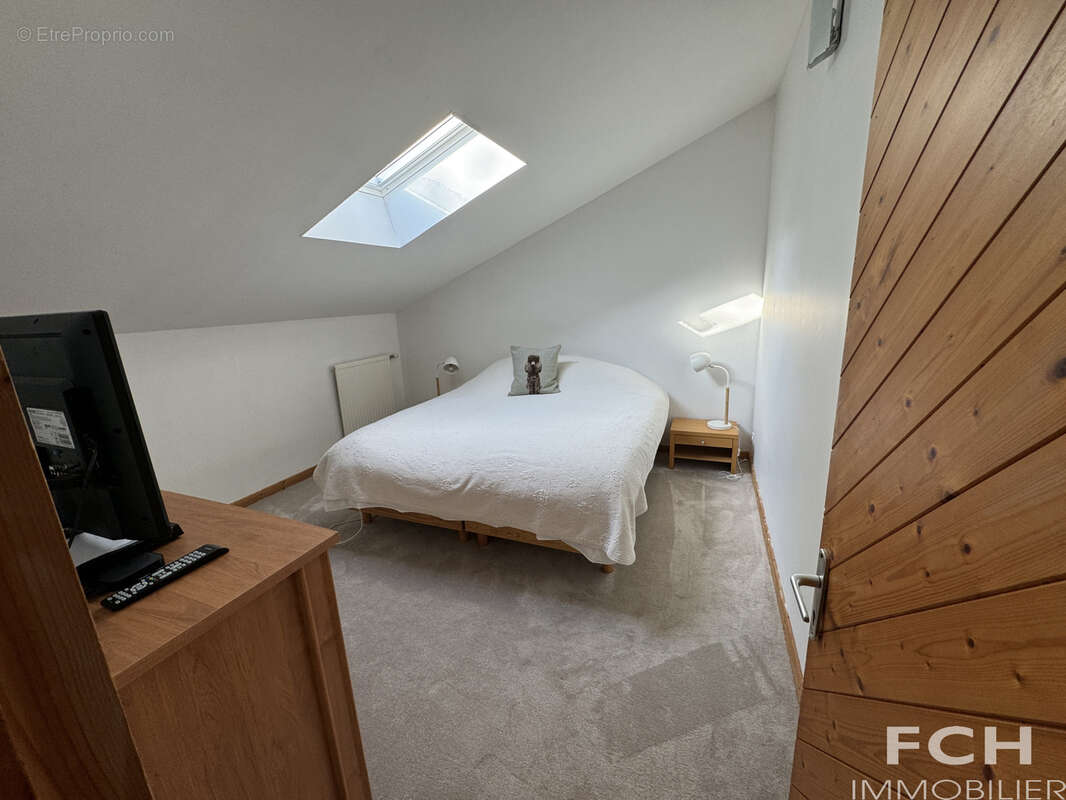 Maison en pierres avec grange et piscine - photo 15