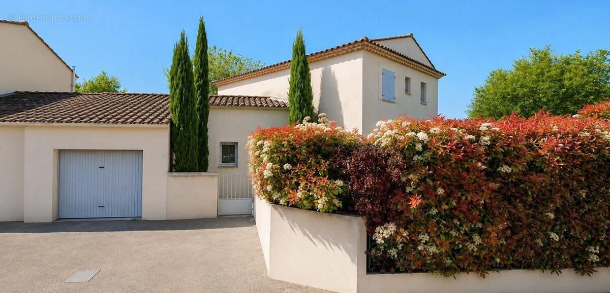 Photo 1 - Maison à LAGNES