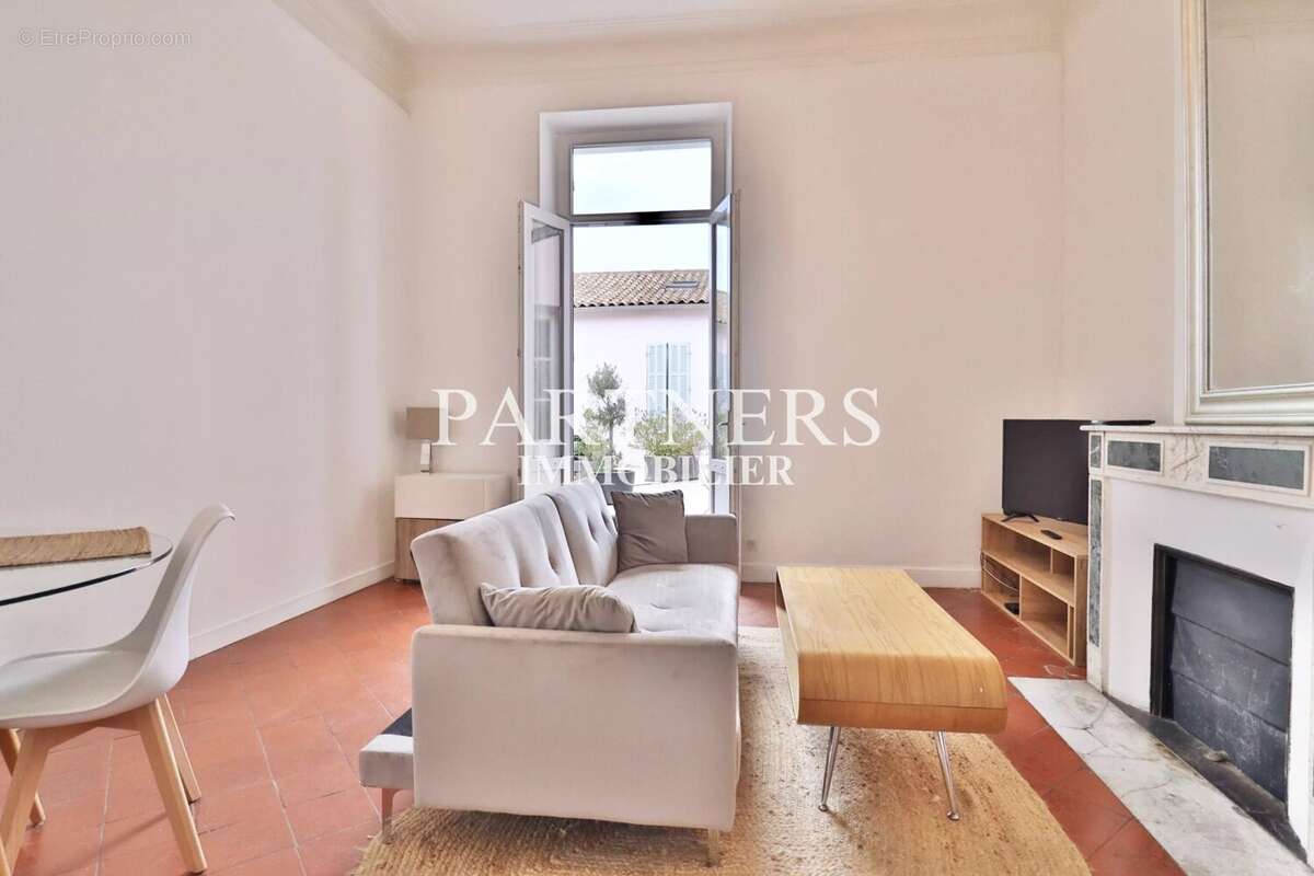 Appartement à AIX-EN-PROVENCE