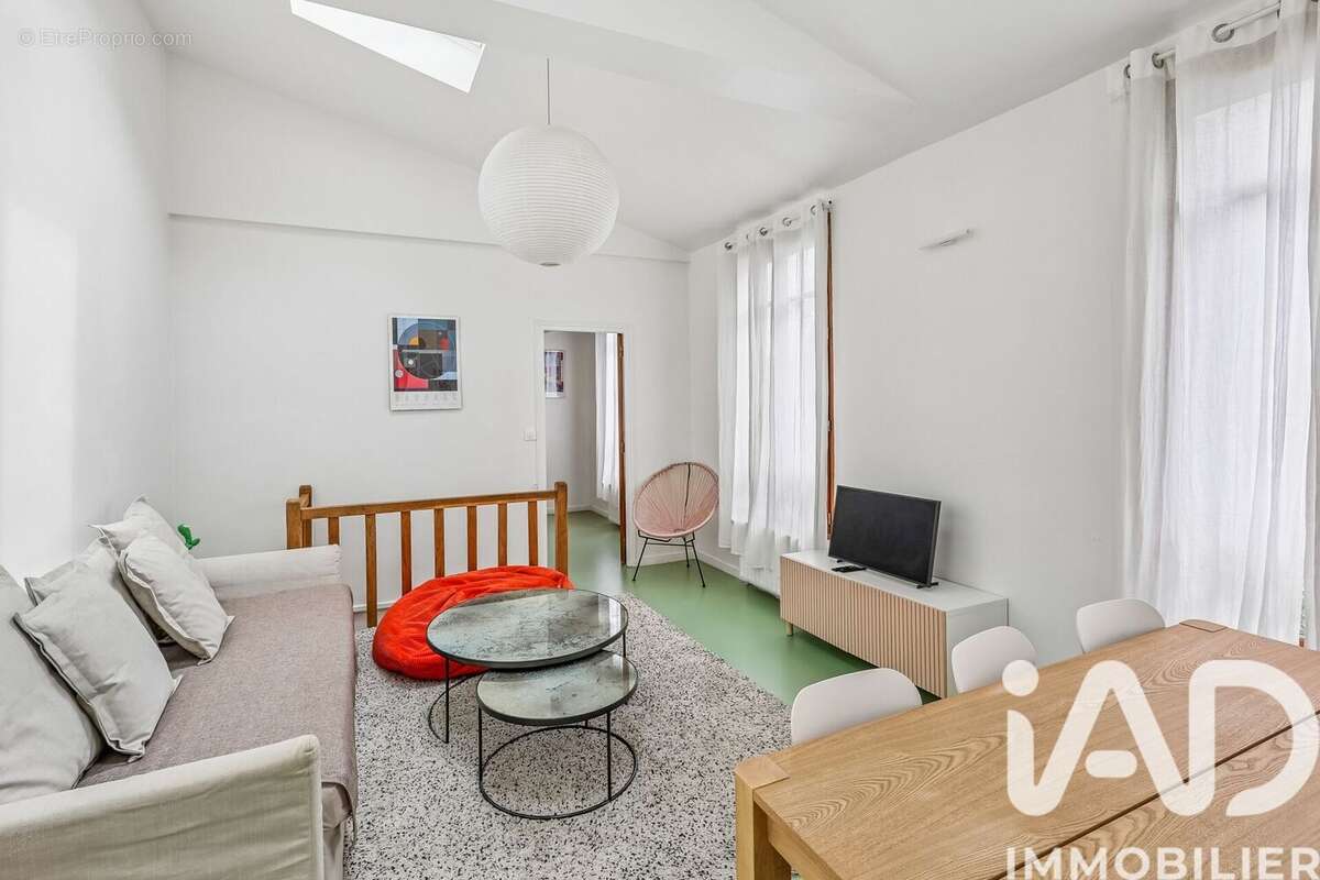 Photo 2 - Maison à IVRY-SUR-SEINE