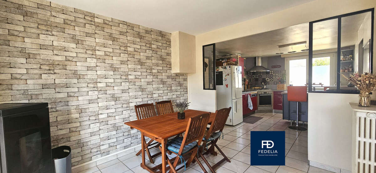 Maison à GRAND-CHAMP