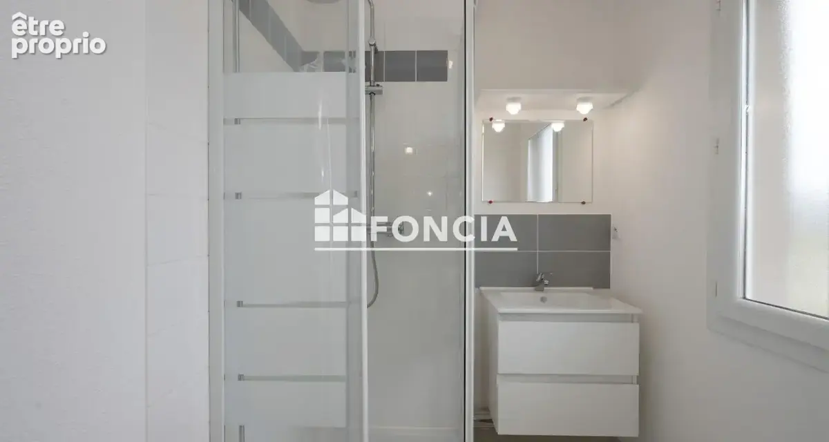 Bourg-Les-Valence - Maison 98m² - 4 chambres - Carport - photo 14