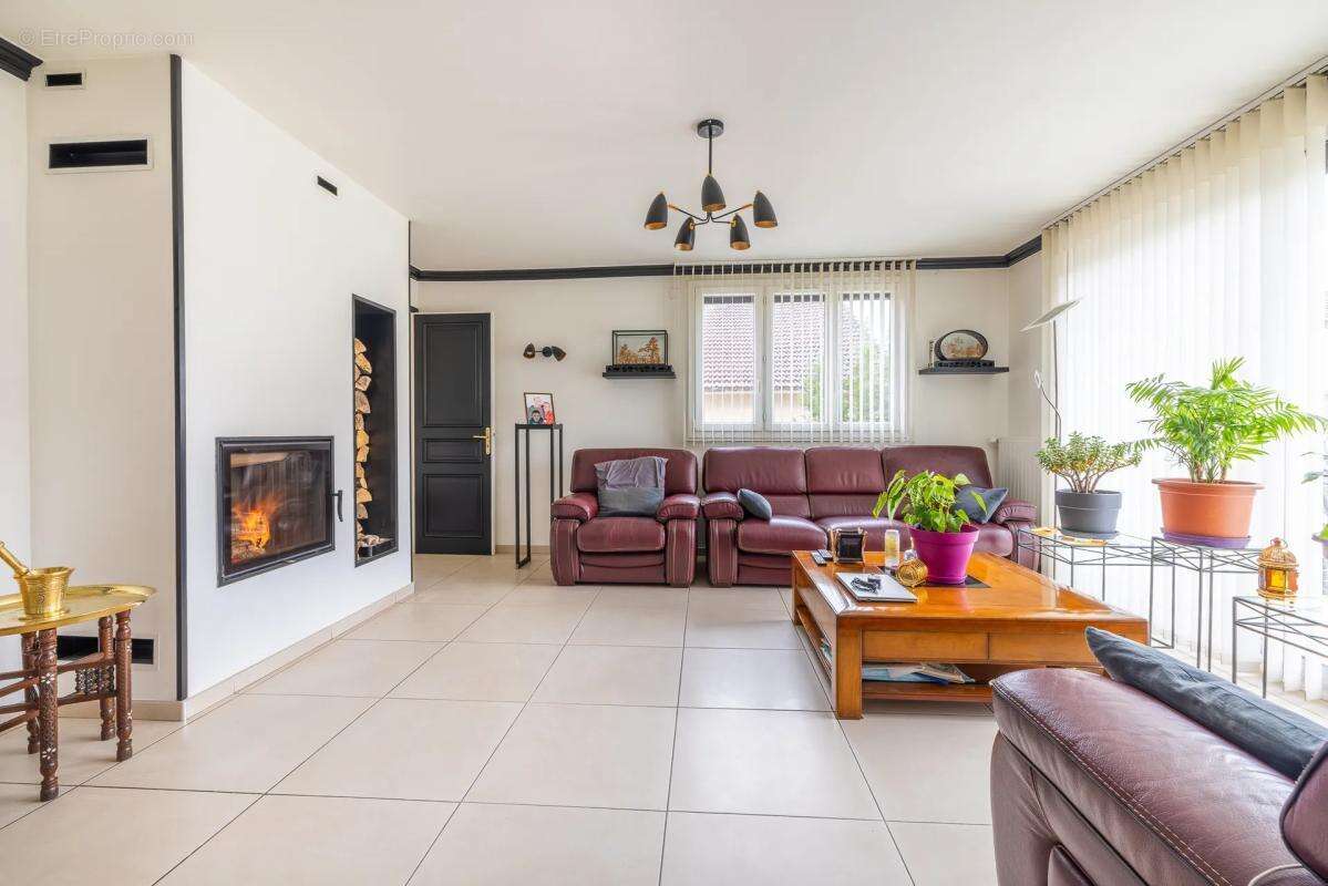 Maison à ORMESSON-SUR-MARNE