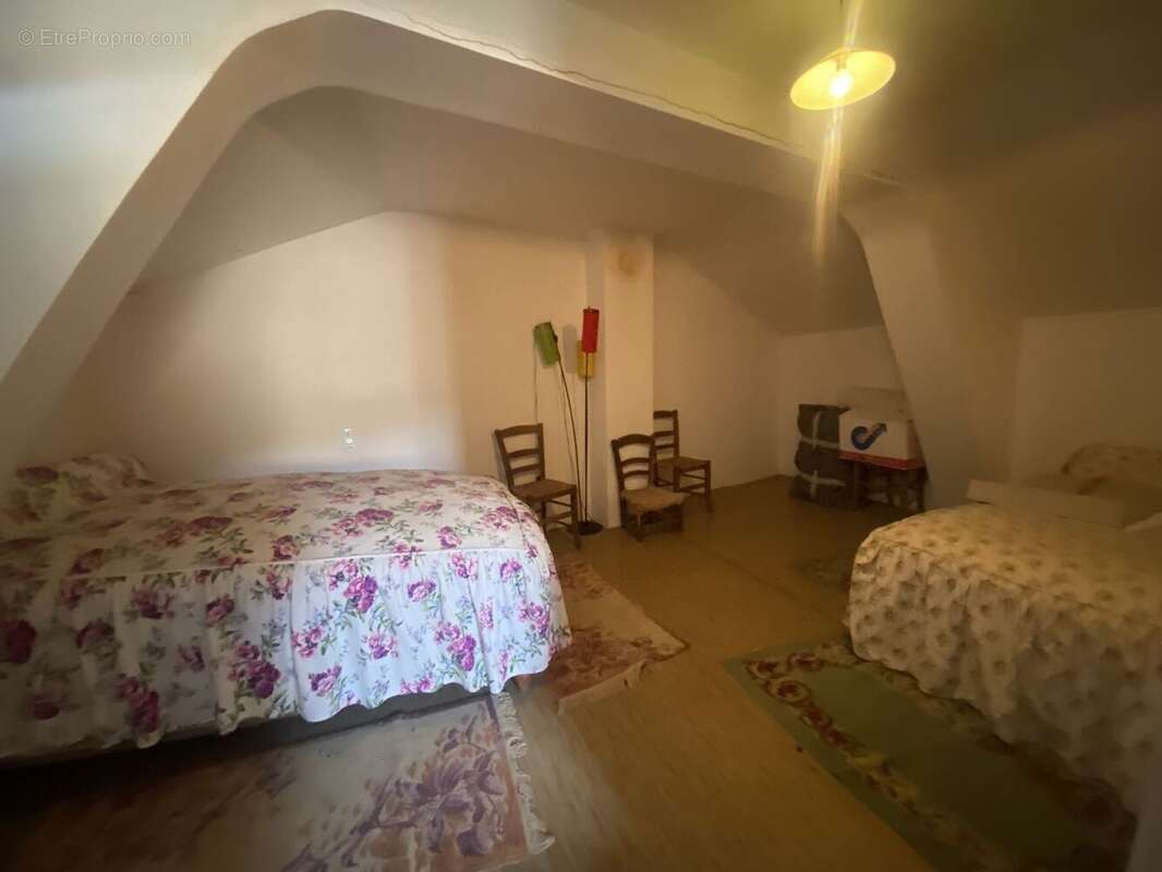Maison 94 m² à La Selve  - photo 4