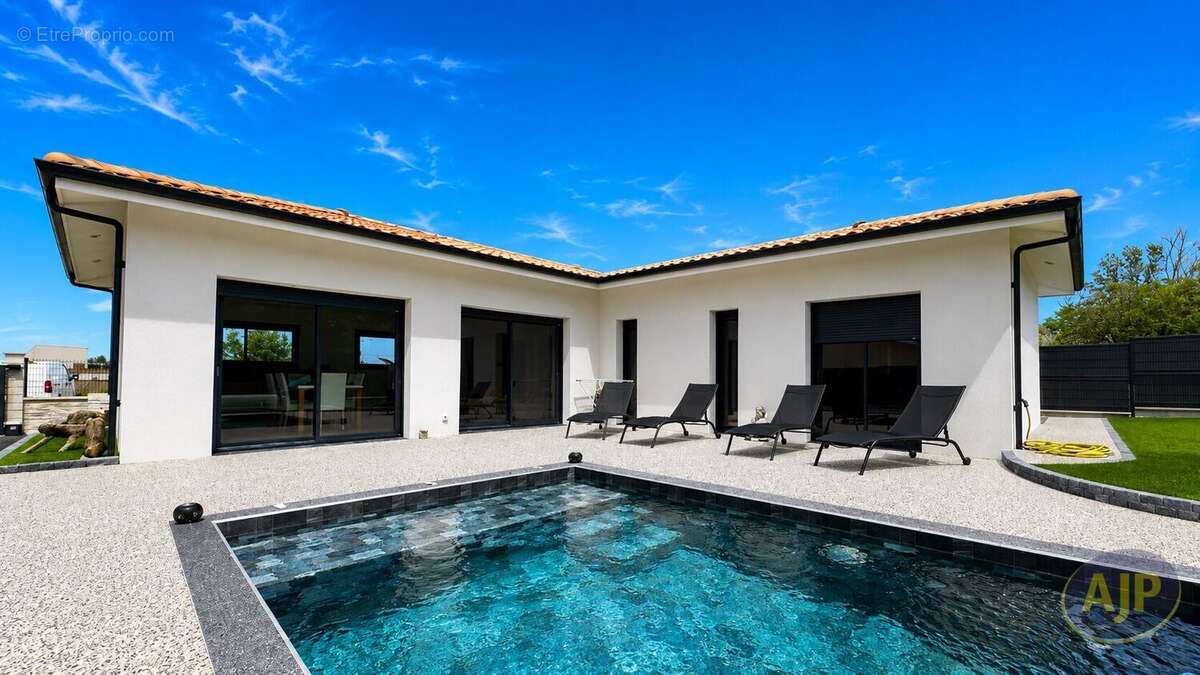 Maison avec piscine, sans entretien à Lamarque! - photo 8