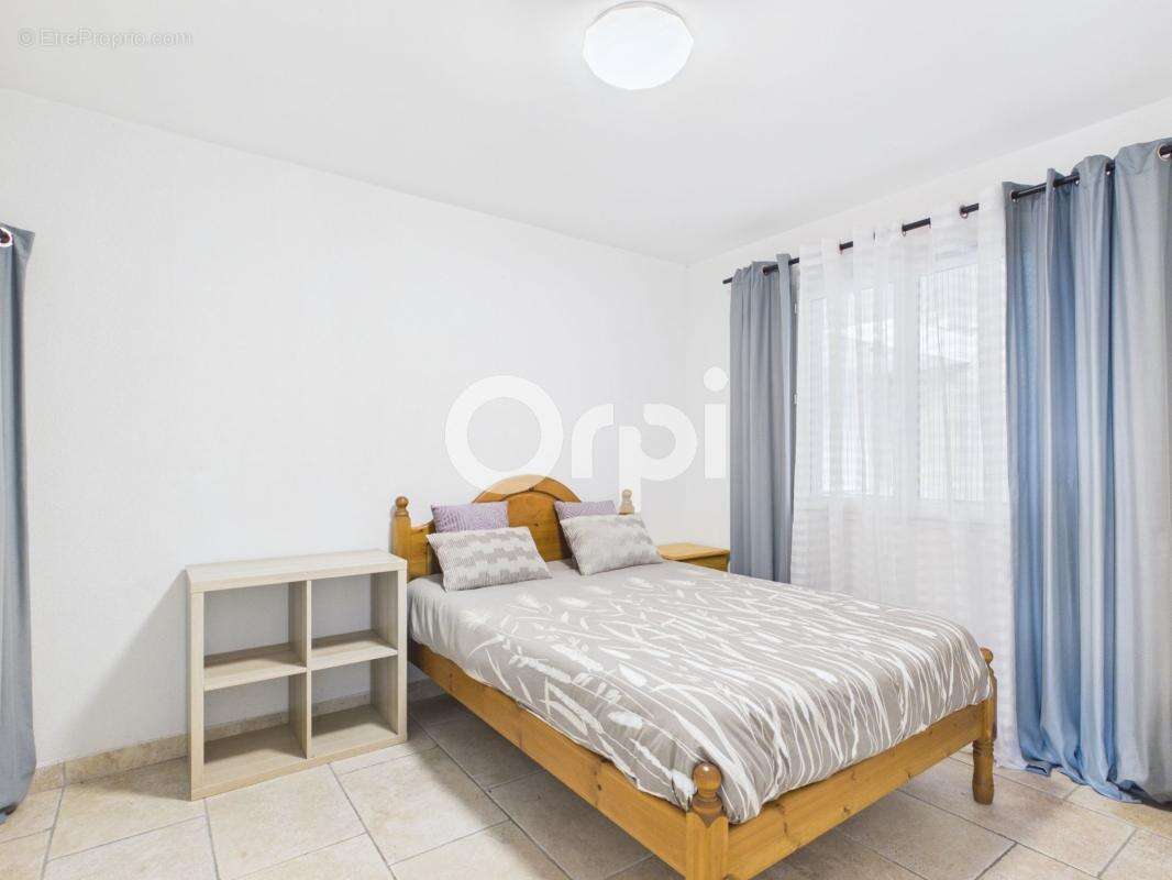 Appartement à MONTAUROUX