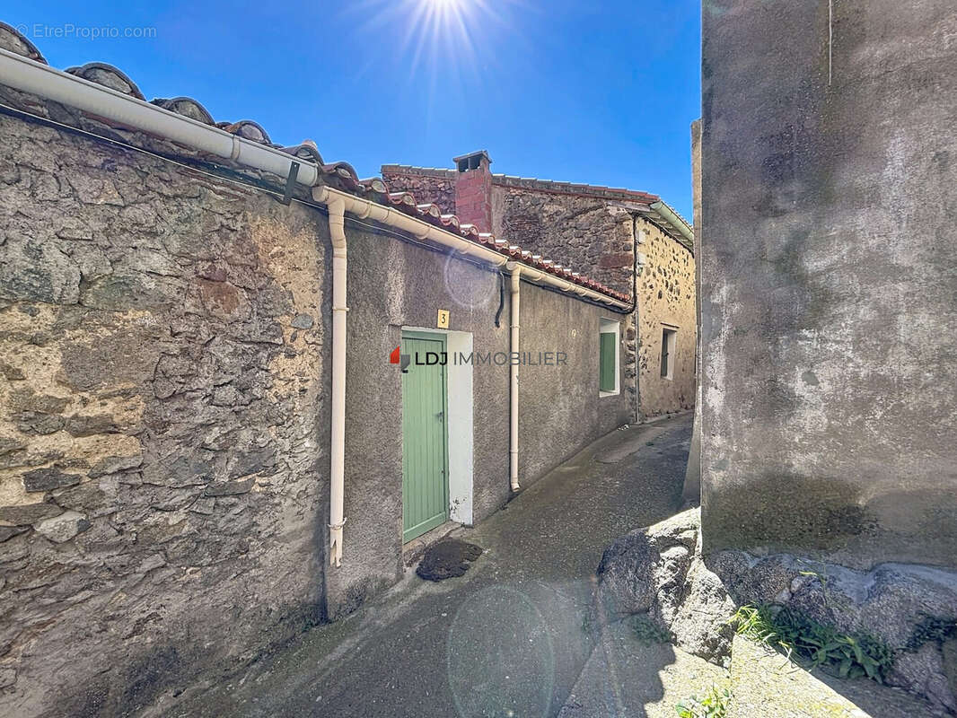Maison à MOSSET