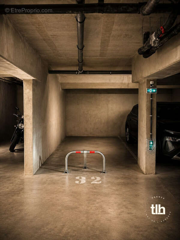 Parking 14 m² à Baillargues  - photo 2
