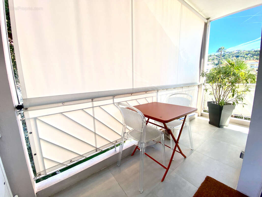 Appartement à LE CANNET