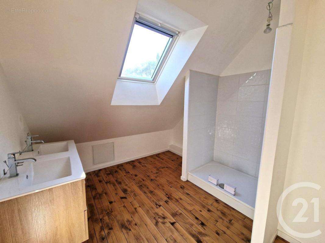 Maison à PONT-SAINTE-MAXENCE