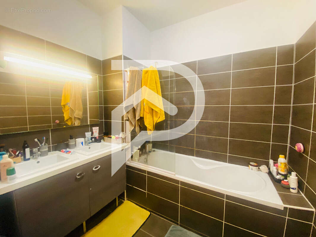 Appartement à SAINT-DENIS