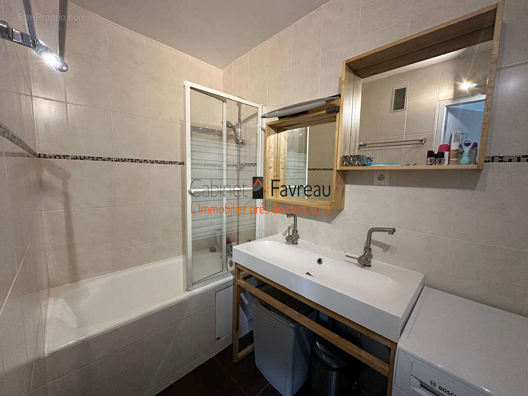 Appartement à L&#039;HAY-LES-ROSES