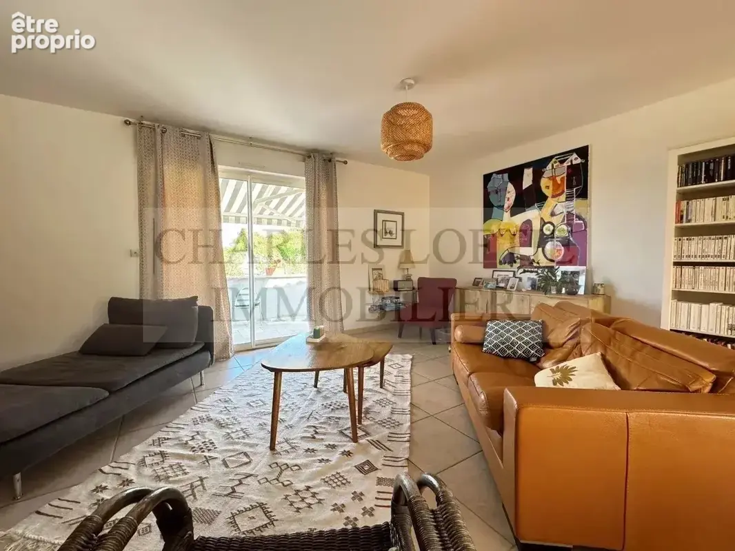 Maison et piscine sur 1770 m² de terrain - photo 6