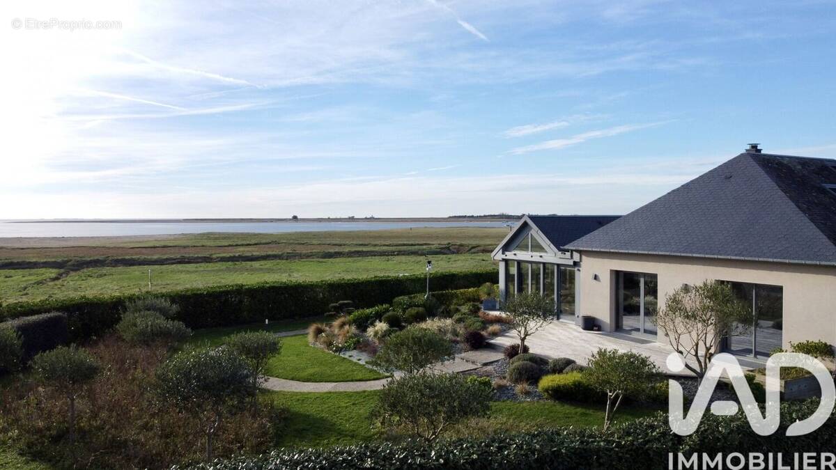 Photo 1 - Maison à REGNEVILLE-SUR-MER