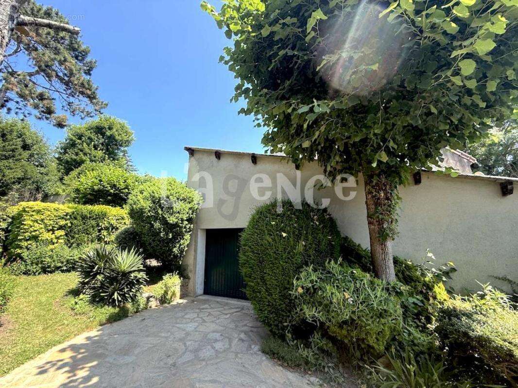 Maison à CLAYE-SOUILLY