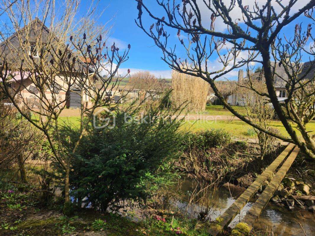 Maison à BEAURAINVILLE