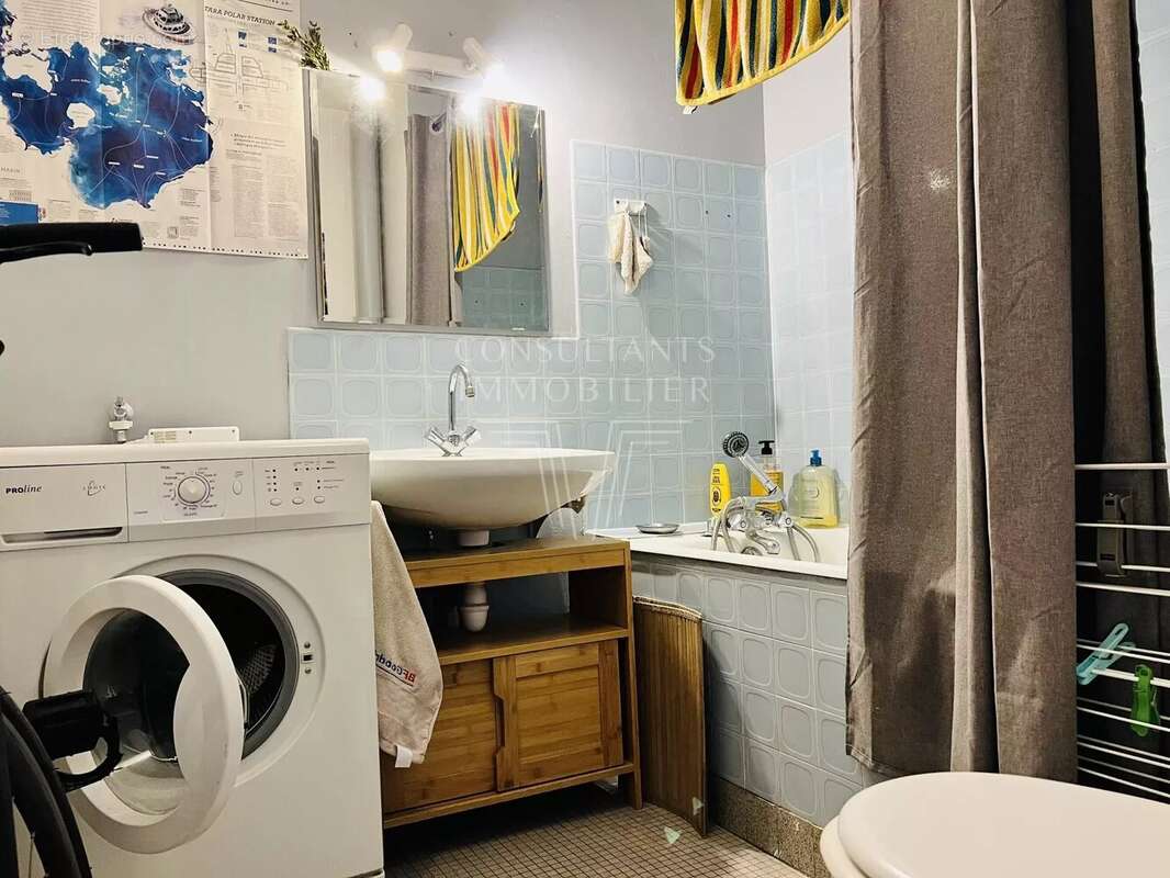 Appartement à PARIS-20E