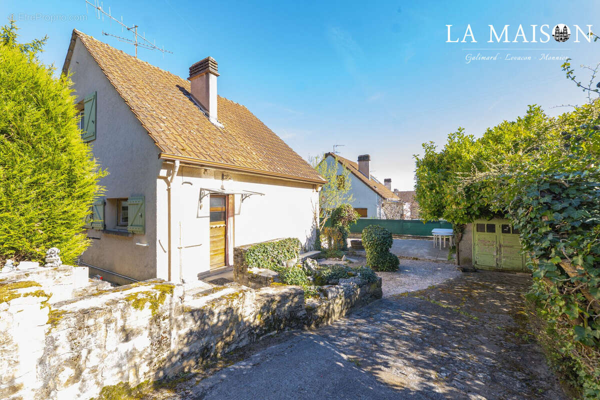Maison à PLOMBIERES-LES-DIJON