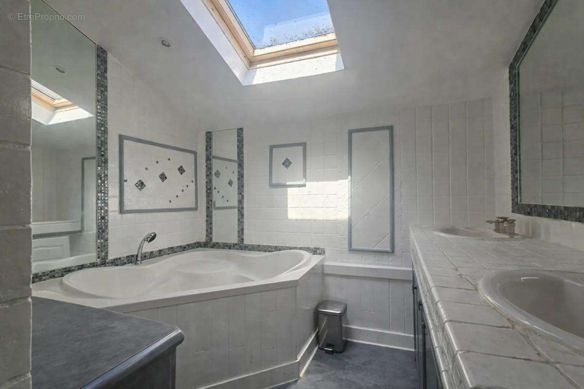 Maison à JOINVILLE-LE-PONT