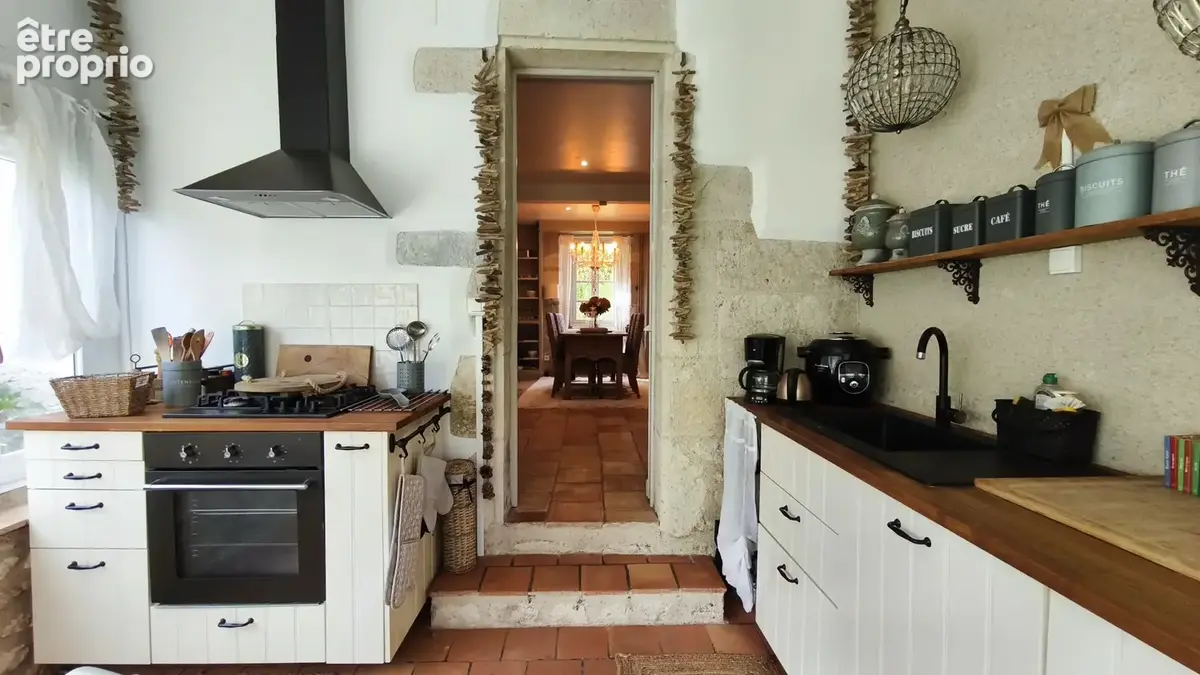 Magnifique maison en pierre avec gîte attenant et 6 575 m2 de terrain arboré - photo 26