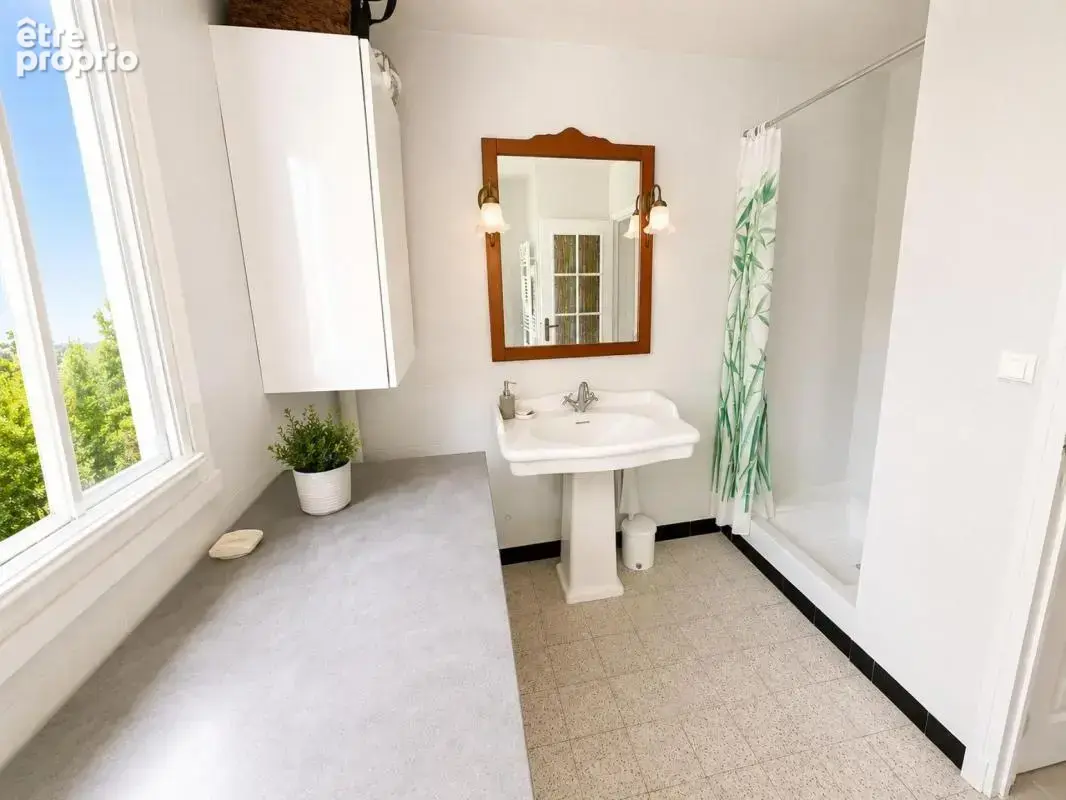 À vendre : spacieux 2 pièces de 67 m² au dernier étage avec vue mer : saint-aygulf - 83370 - photo 5