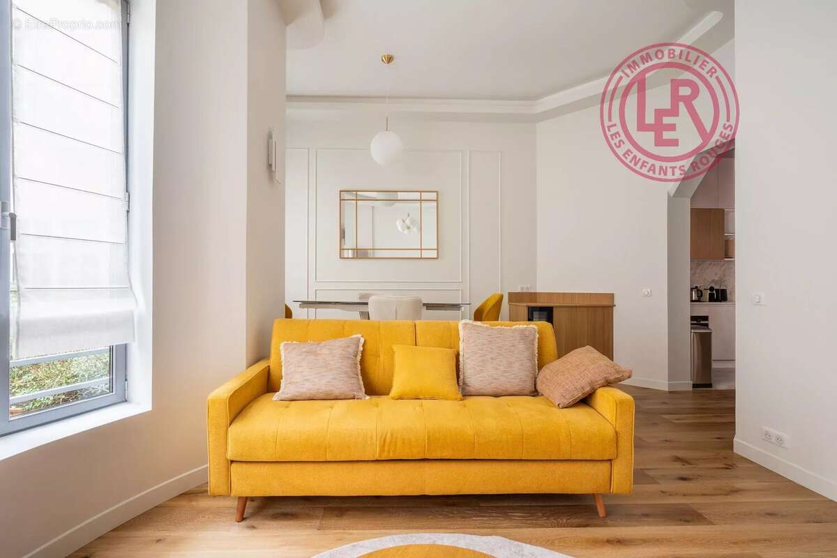 Appartement à PARIS-3E