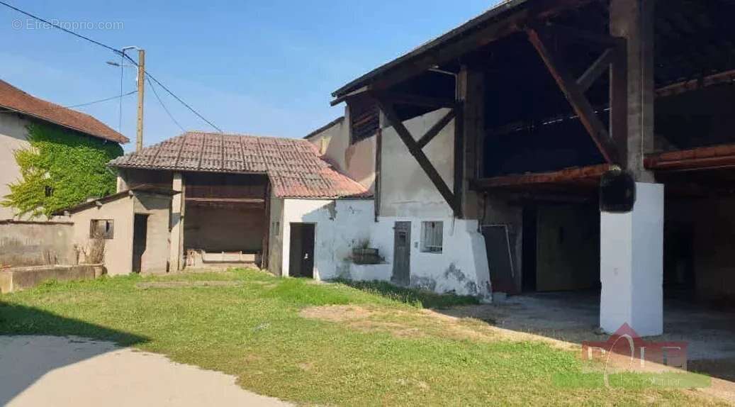 Maison à BEAUREPAIRE