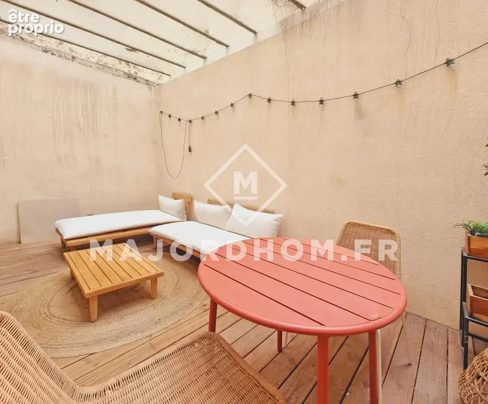 Vente type 2 terrasse cachet calme Hyper centre 13001 Marseille - photo 3