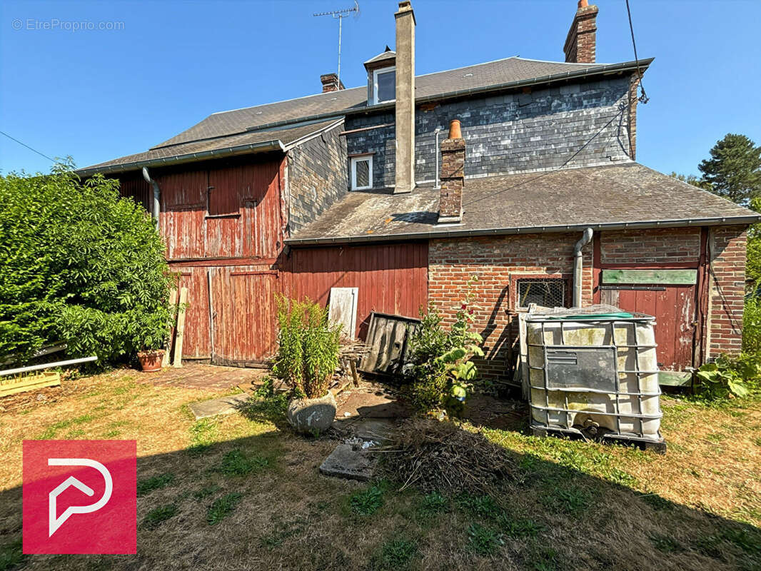 Charmante maison de ville proche commerces entre BERNAY et BEAUMONT LE ROGER - photo 9