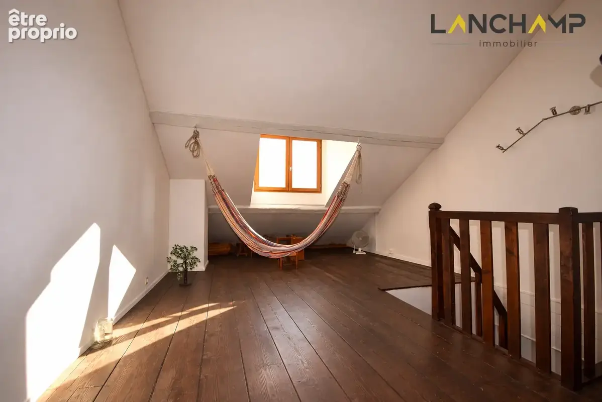 Maison sur les quais du Rhône - photo 13