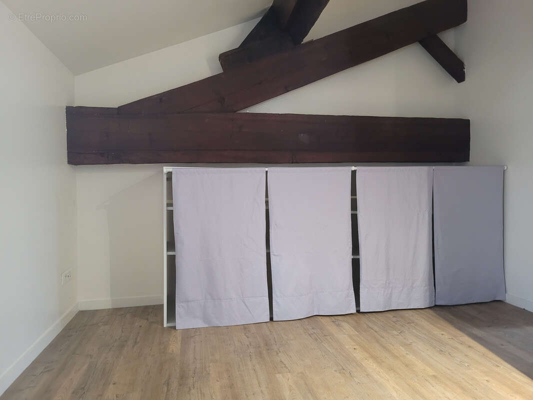 Appartement à MORNANT