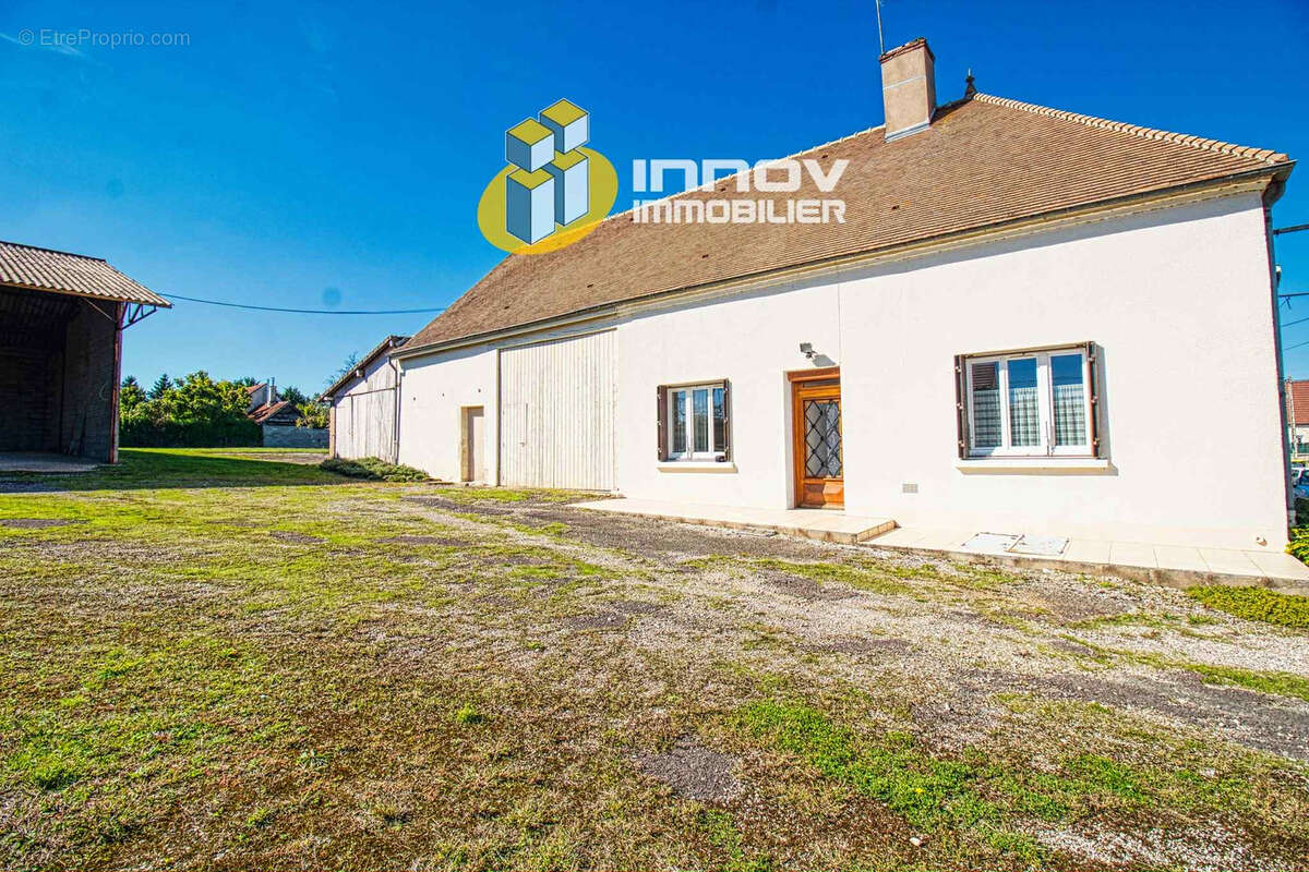 Maison à SAINT-MAURICE-EN-RIVIERE