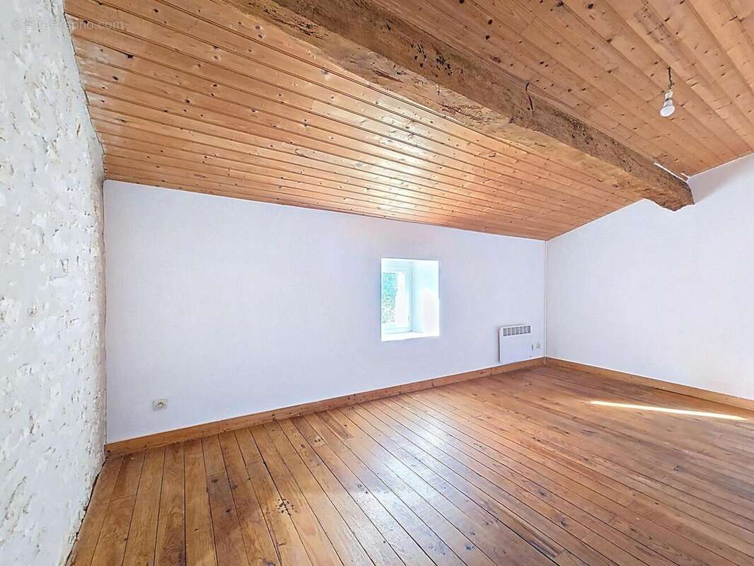 Photo 5 - Maison à SAINT-SIMON-DE-PELLOUAILLE