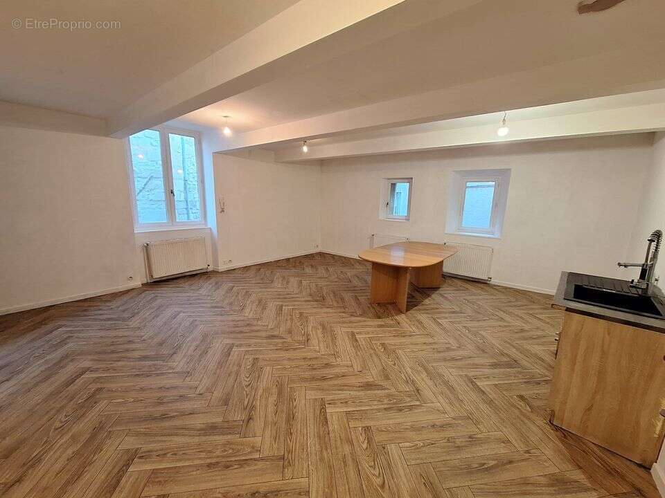 Maison à TOURNON-SUR-RHONE