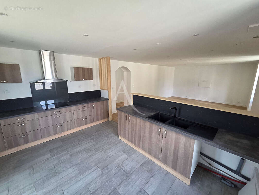 Maison Dourdan 5 pièces de 160 m2 avec grange attenante de 80 m² + garage 20 m² - photo 8