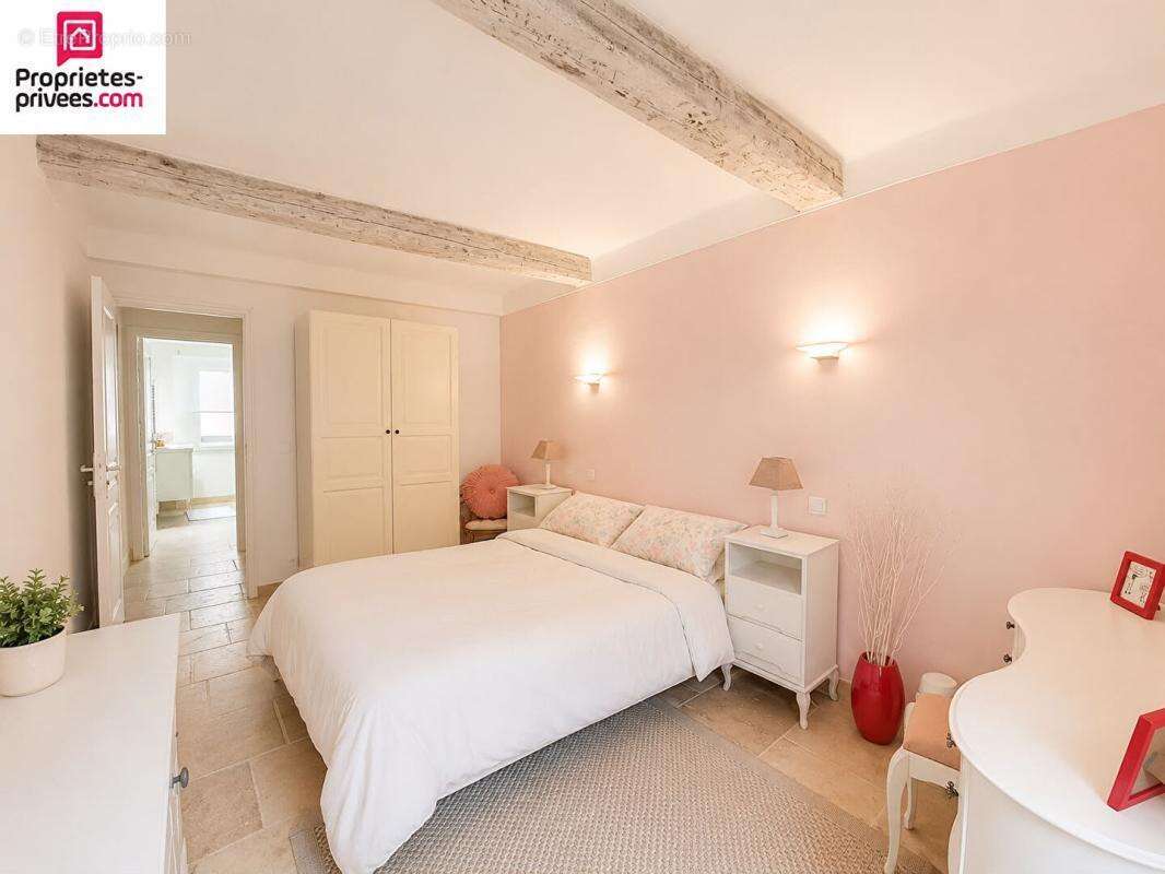 Maison à SAINT-CEZAIRE-SUR-SIAGNE