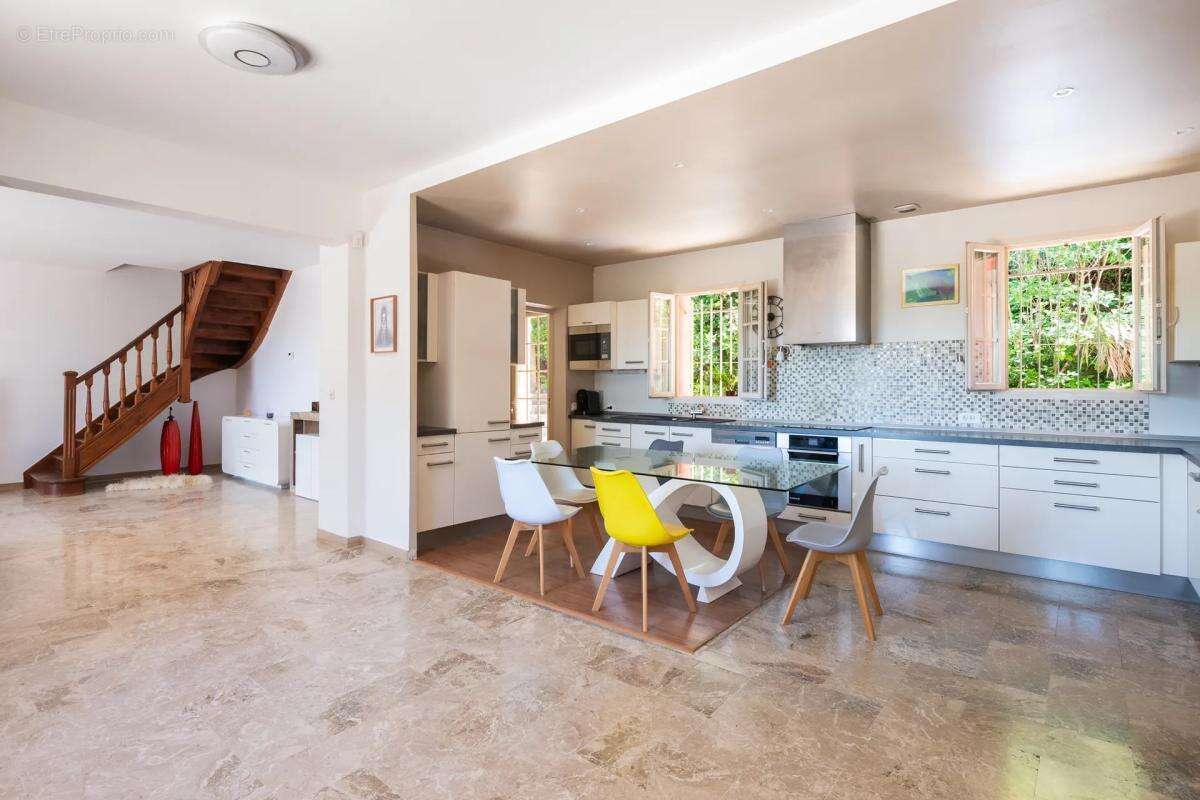 Maison à AUBAGNE