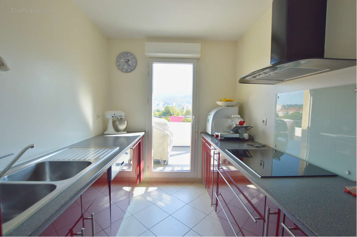 Appartement à MARSEILLE-12E