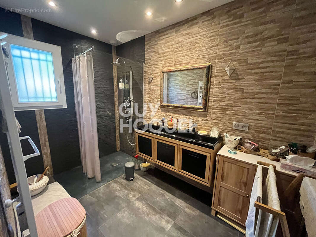 Maison à ONESSE-ET-LAHARIE