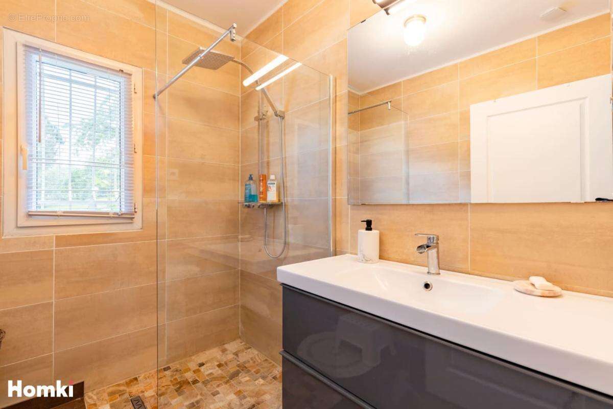 Villa T5 de 102 m² avec sous-sol complet à Cunac - photo 14