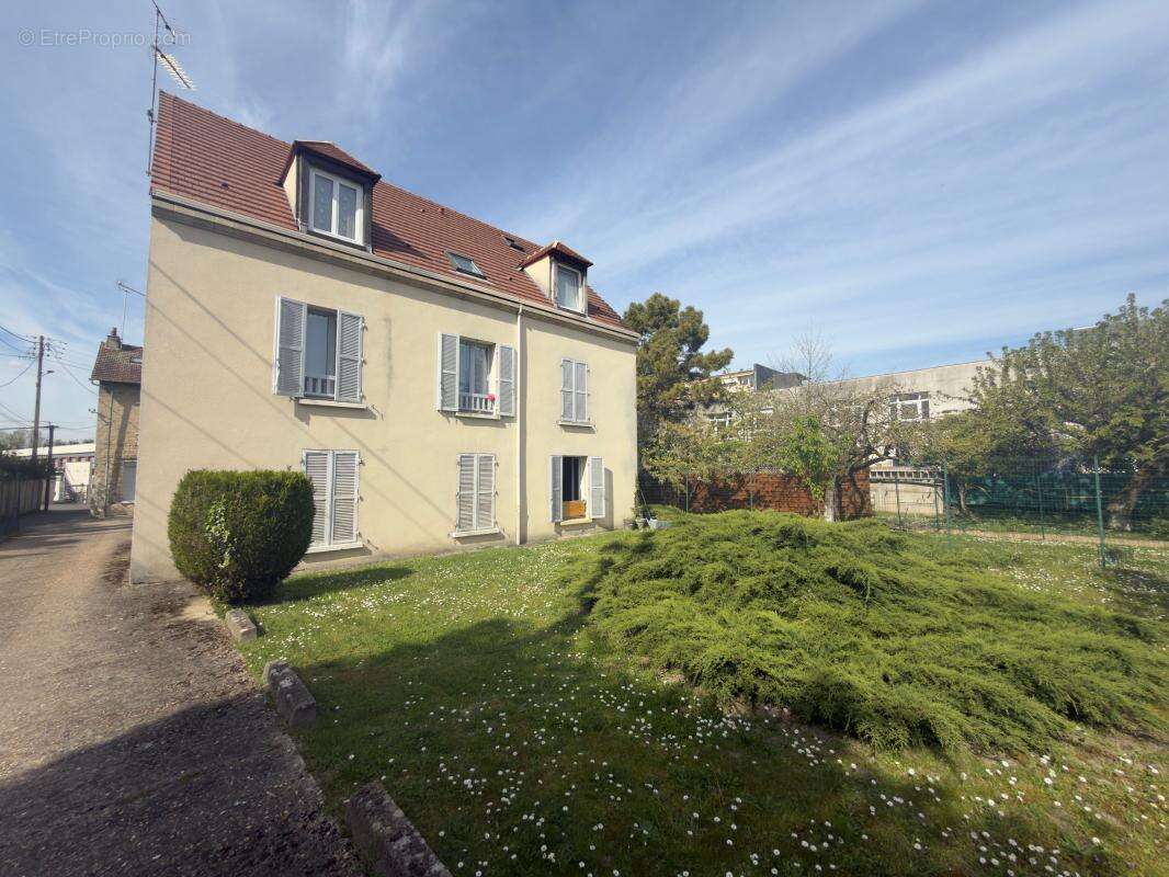 Appartement à BEAUMONT-SUR-OISE