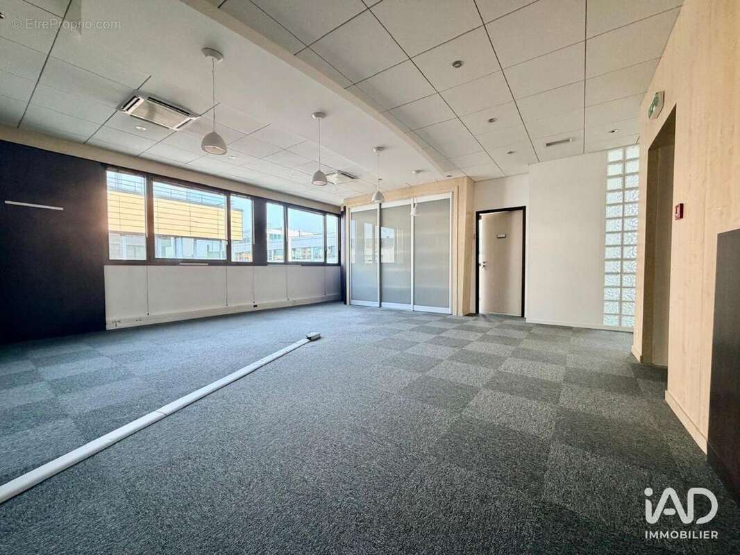 Photo 7 - Commerce à REIMS