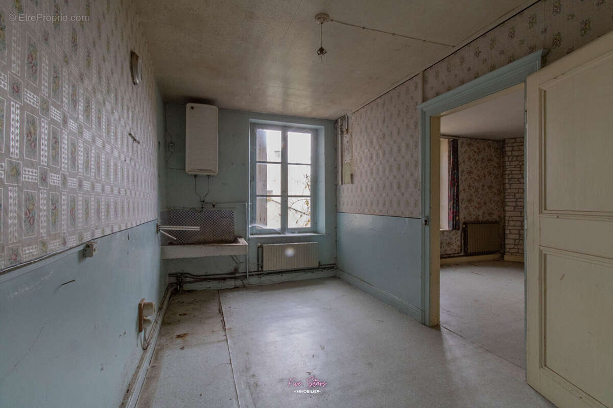 Maison à CHAMBLEY-BUSSIERES