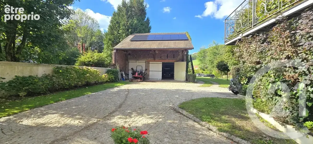 Maison 828 m² à Le Creusot  - photo 17