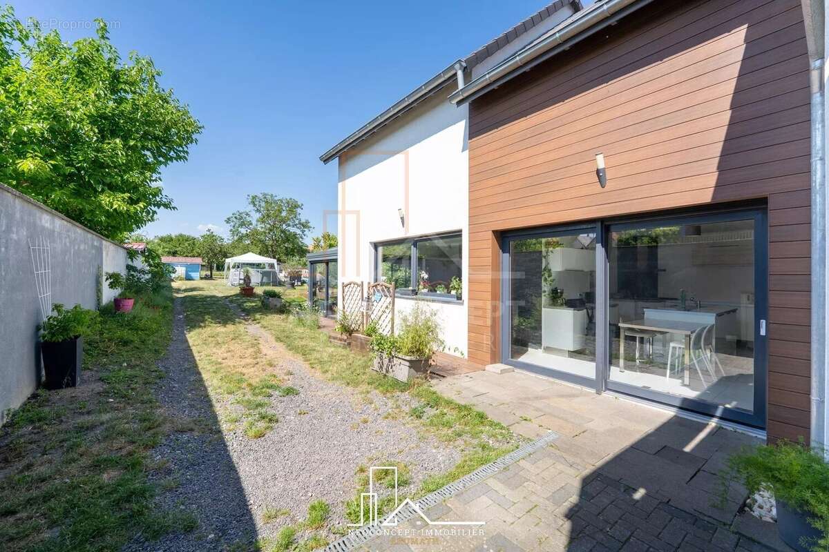 Maison à NIEDERMODERN