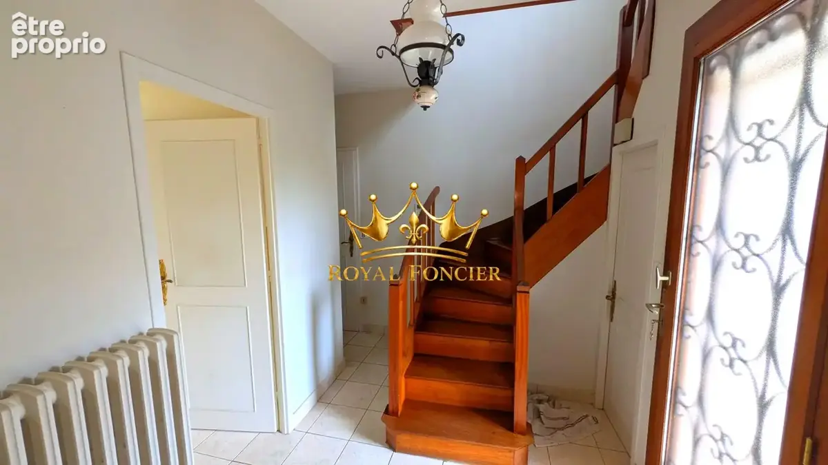 Maison 82 m² à Descartes  - photo 3