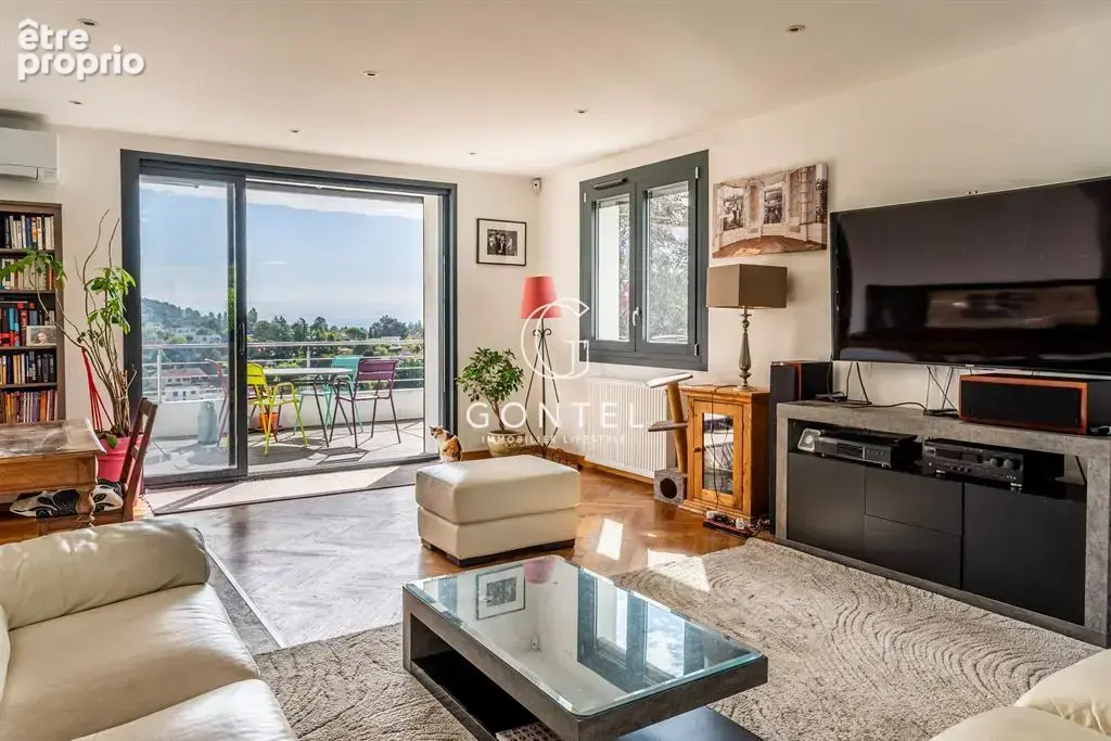 Maison à vendre à Saint-Didier-au-Mont-d’Or – 210 m², piscine, dépendance, garage et terrain de 1 579 m² - photo 8