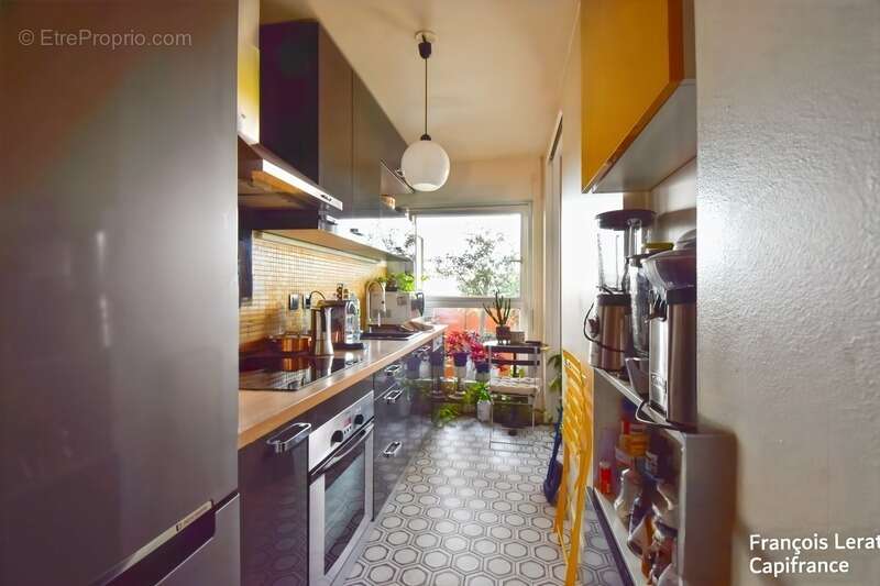 Appartement à PARIS-9E